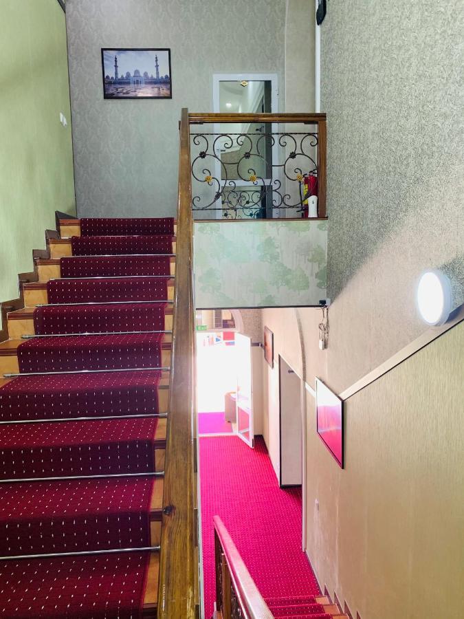 Rahat Inn Hotel Tasjkent Exteriör bild