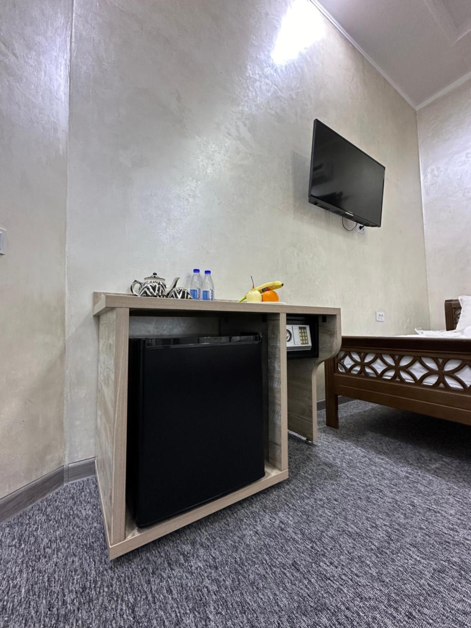 Rahat Inn Hotel Tasjkent Exteriör bild